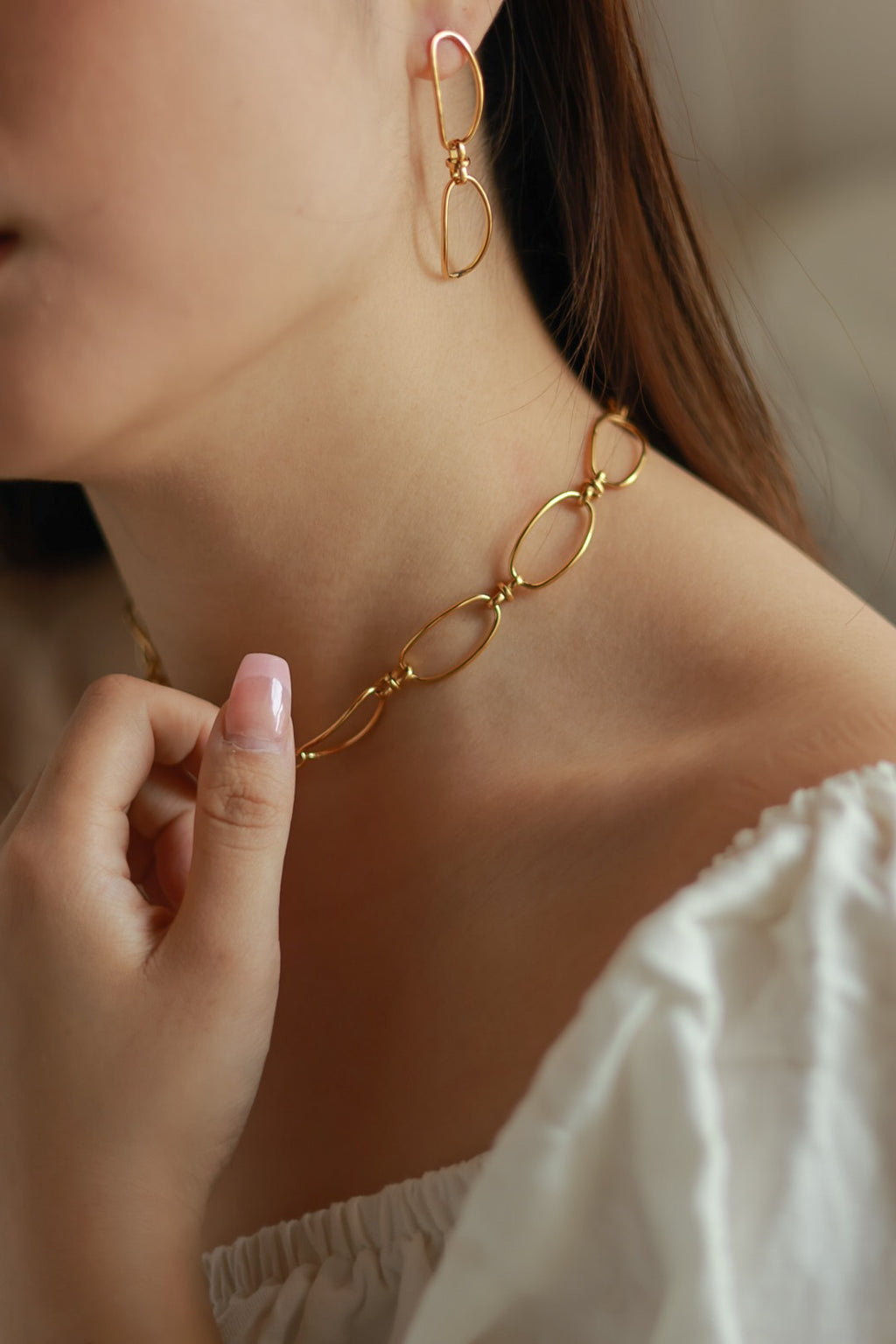 French Oval Choker Necklace
