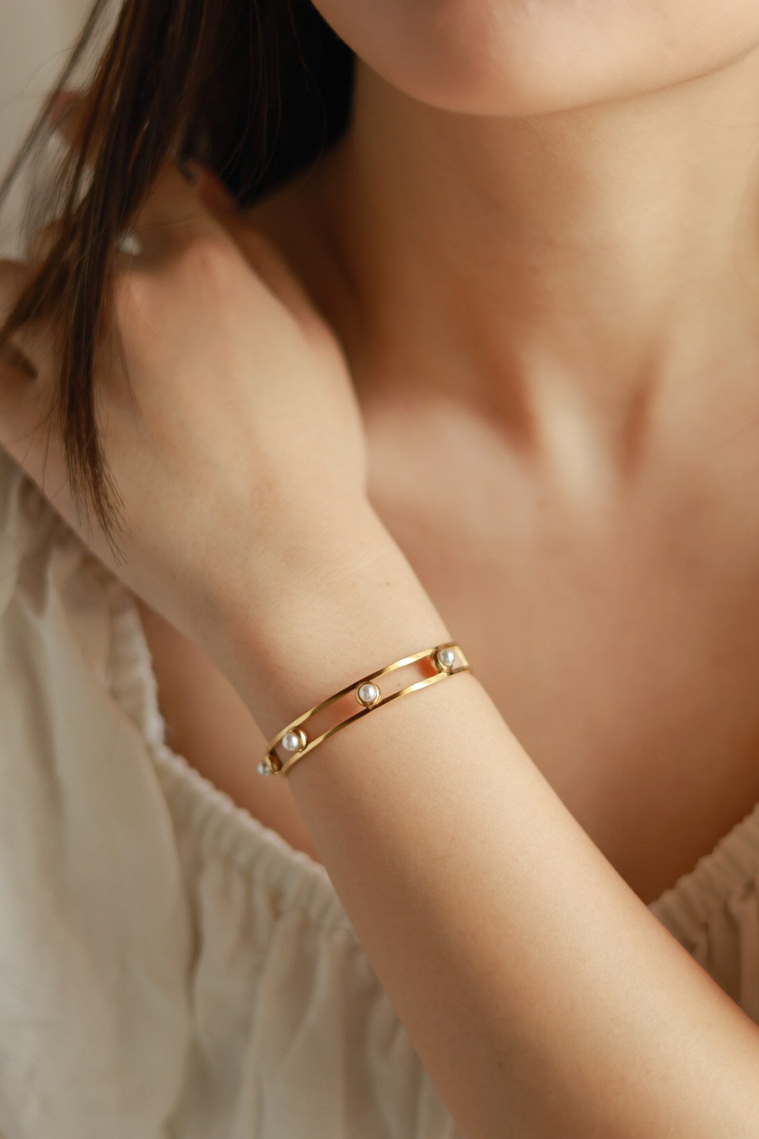 Simple Pearl Bracelet