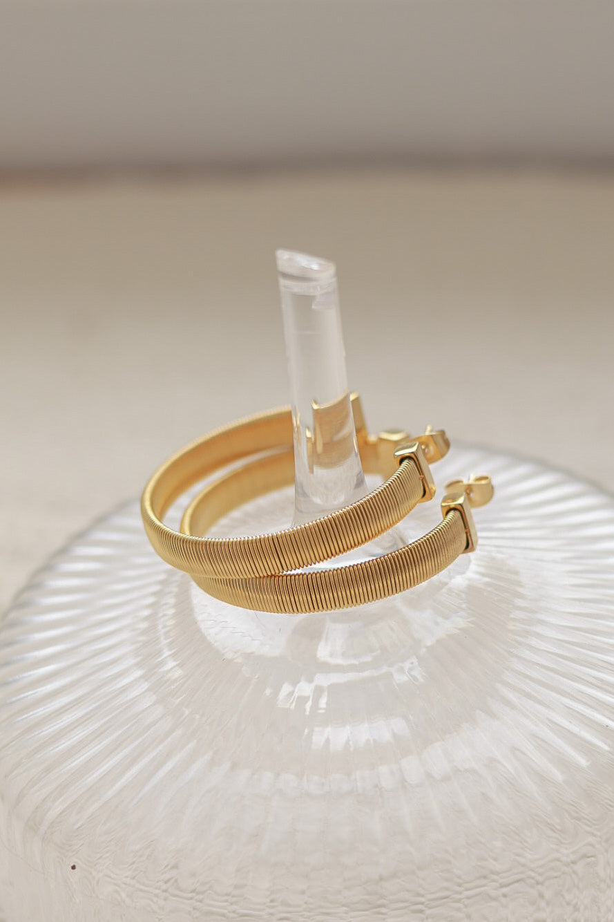 Classic Ribbed Hoops