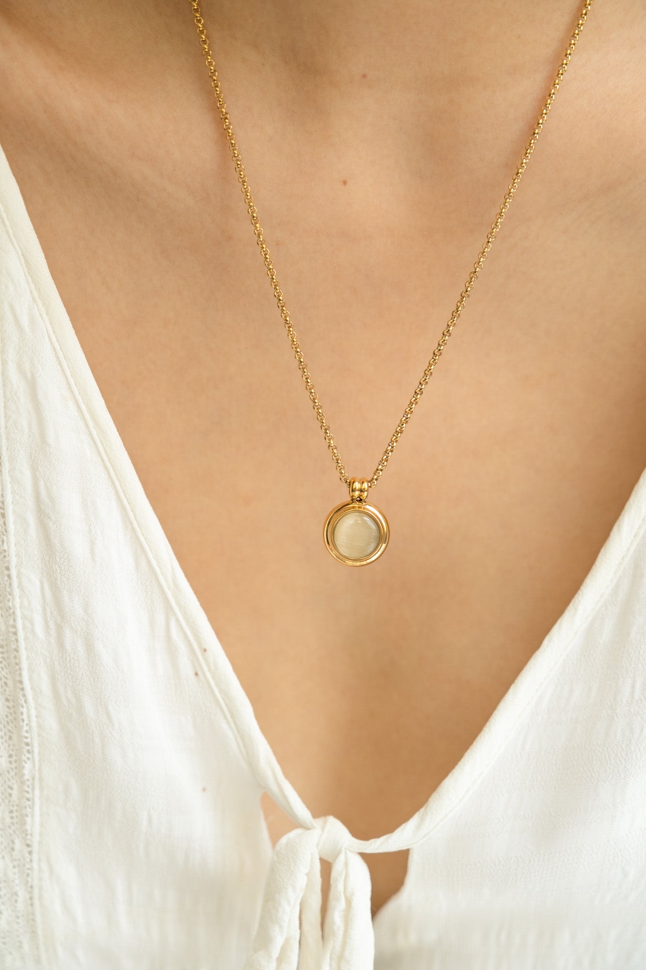 Round Rose Quartz Pendant