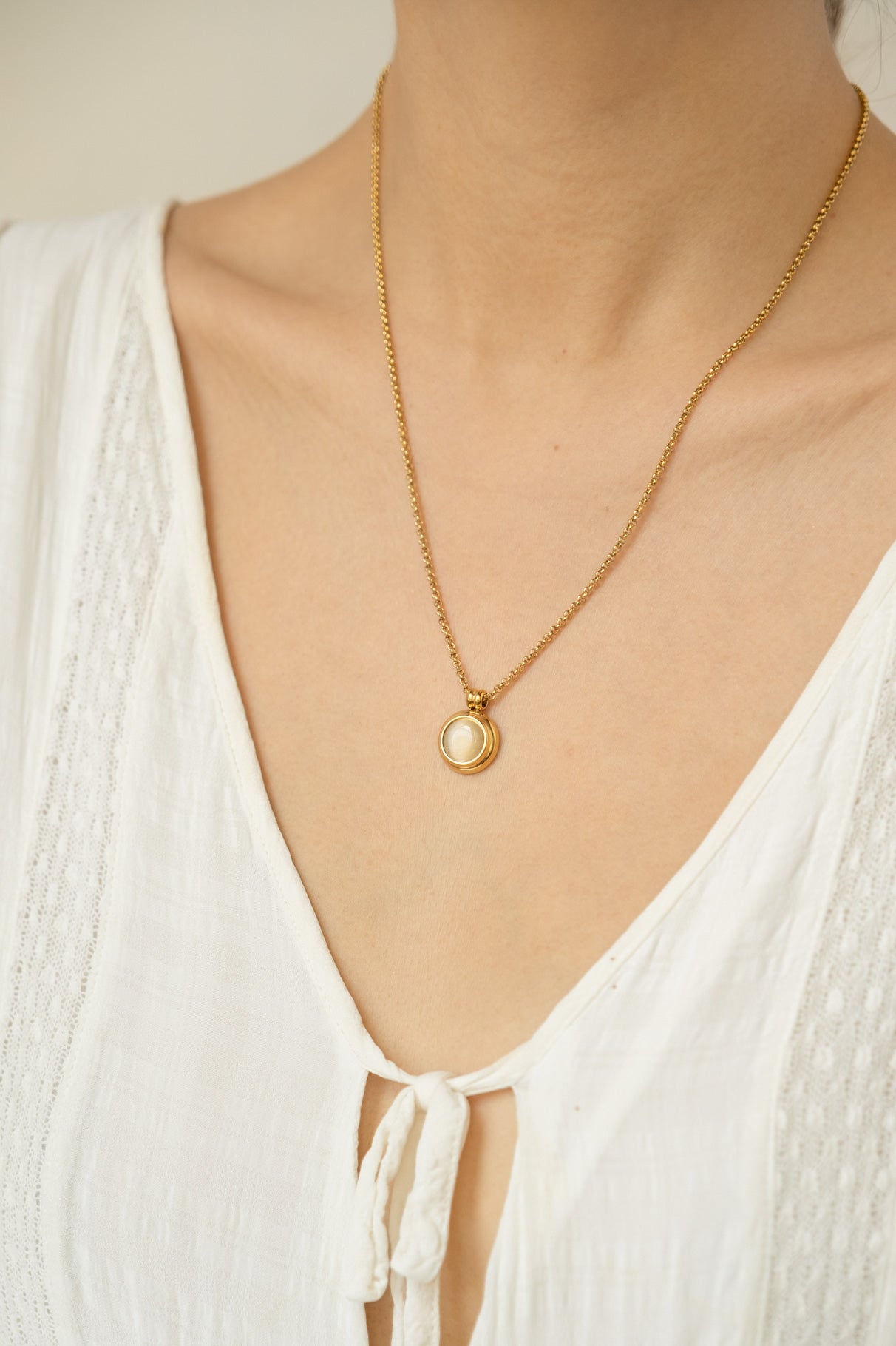 Round Rose Quartz Pendant