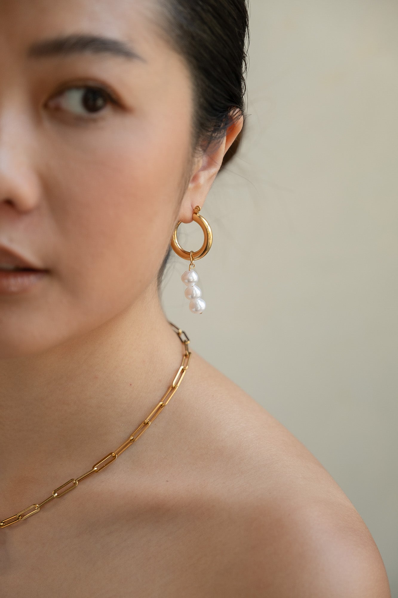 3 Pearls Drop Earrings