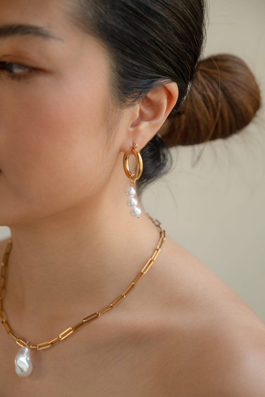 3 Pearls Drop Earrings