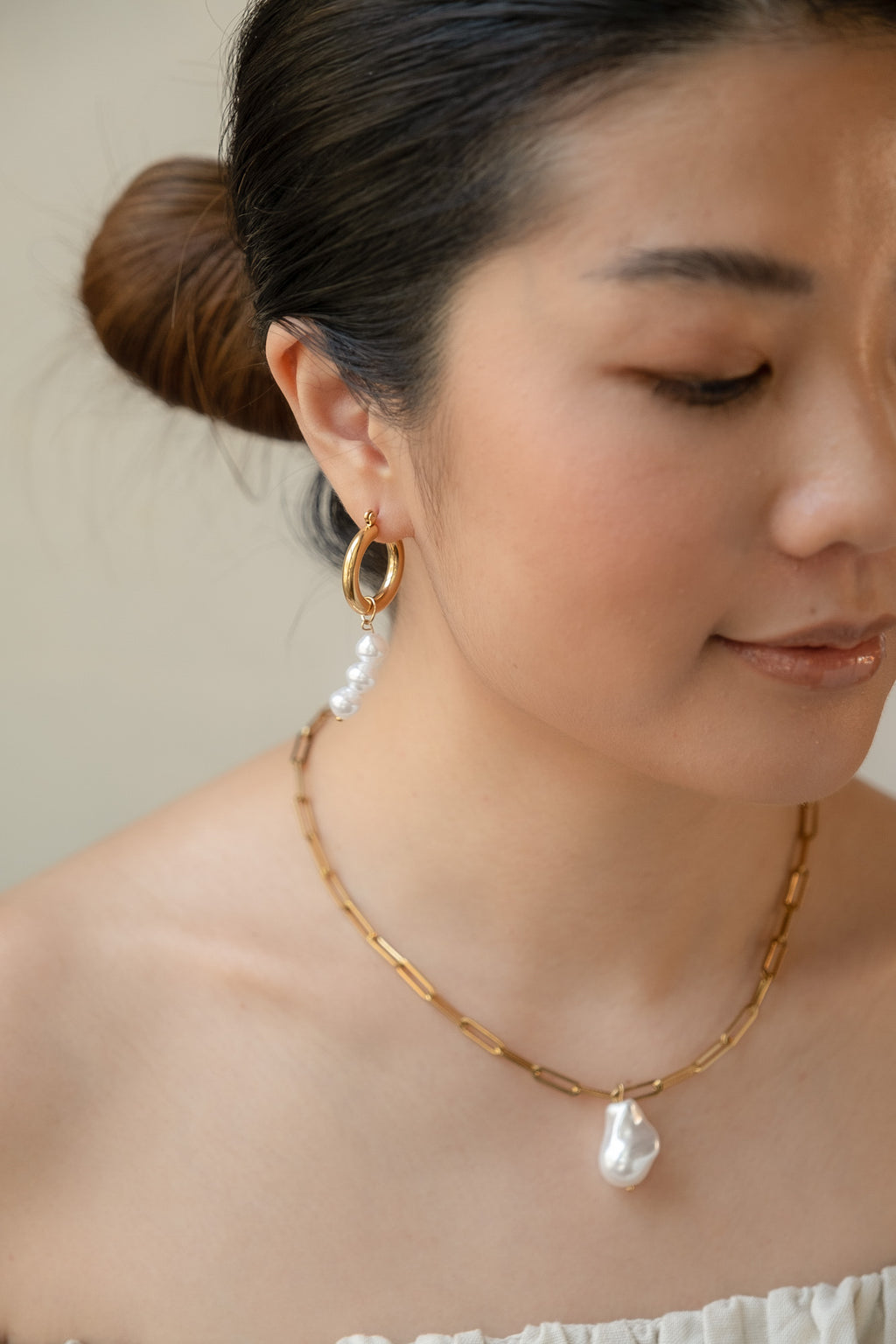 3 Pearls Drop Earrings