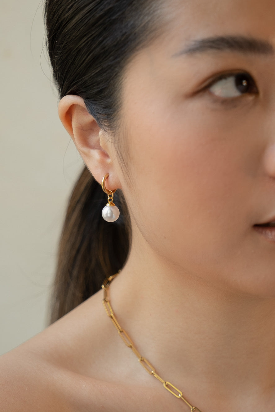 Dainty Pearl Drop Earrings