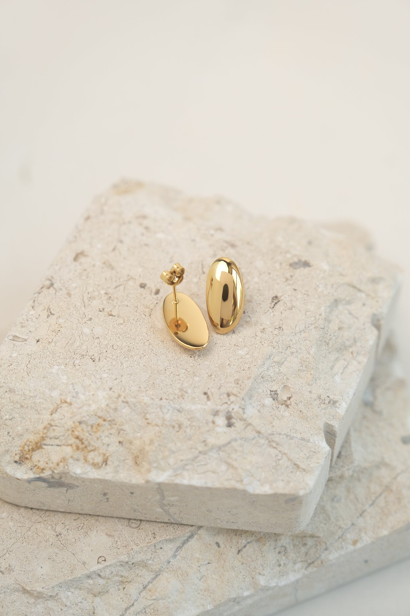 Tiny Bean Studs