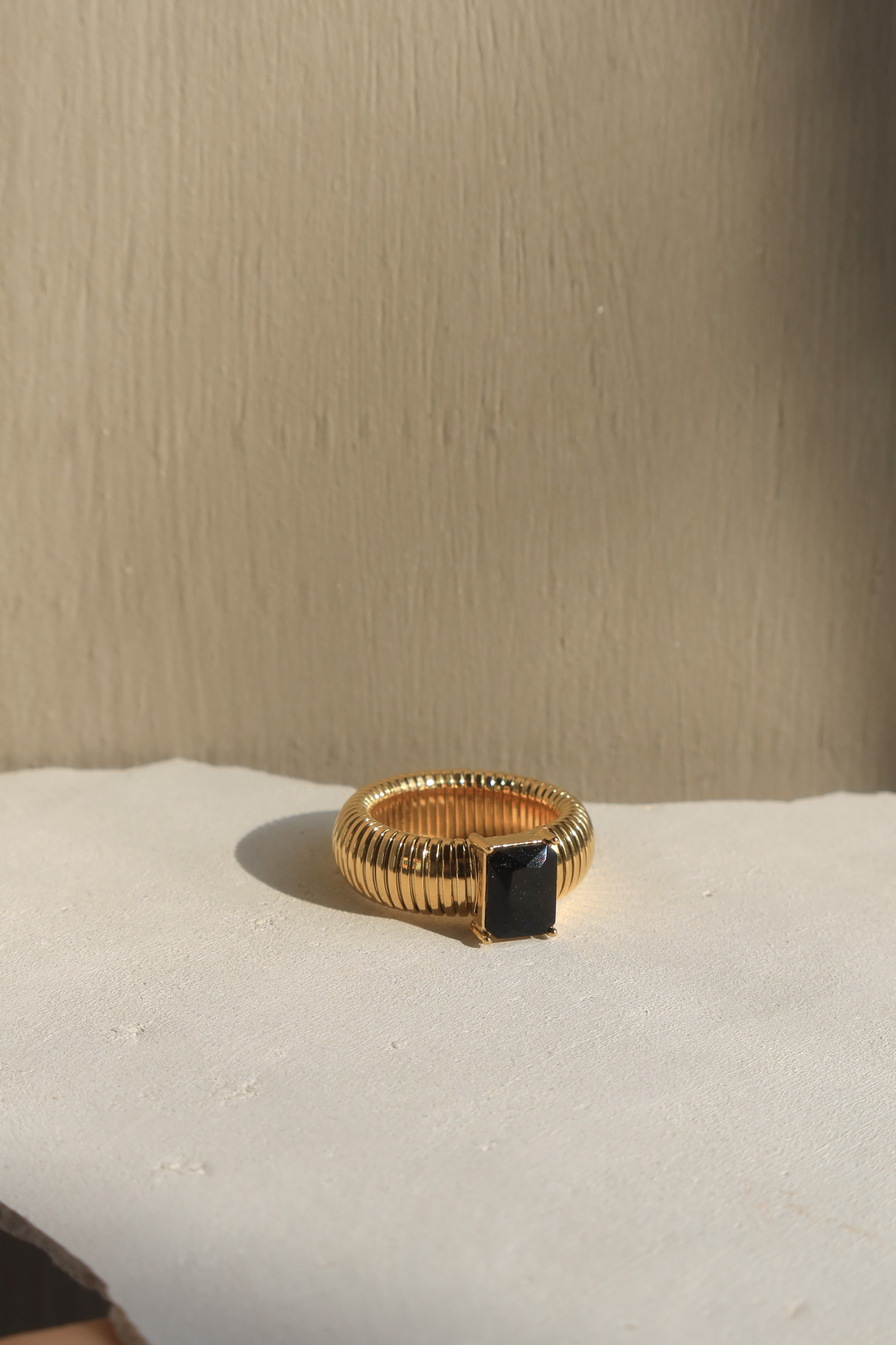 Cobra Onyx Ring