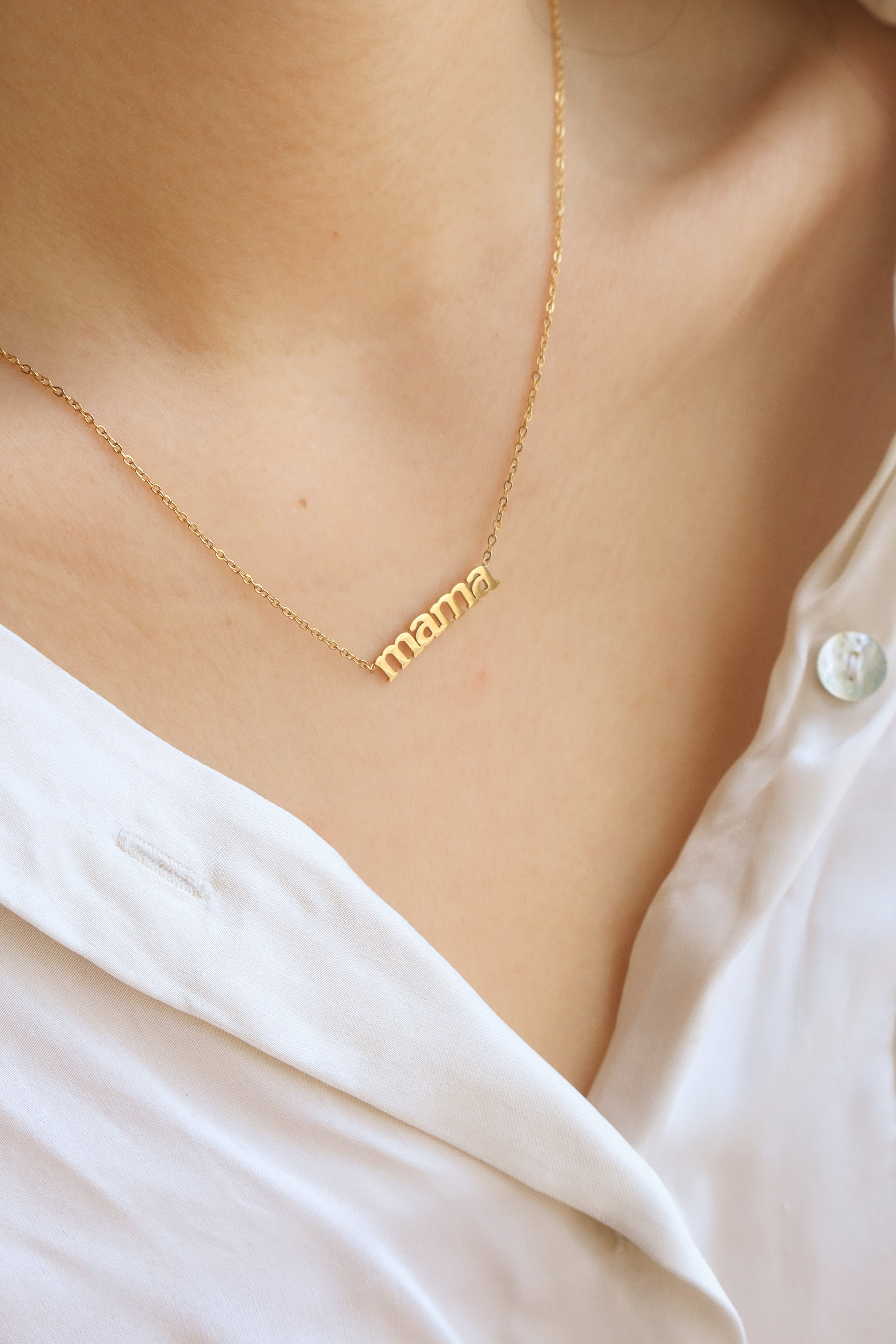 Mama Necklace