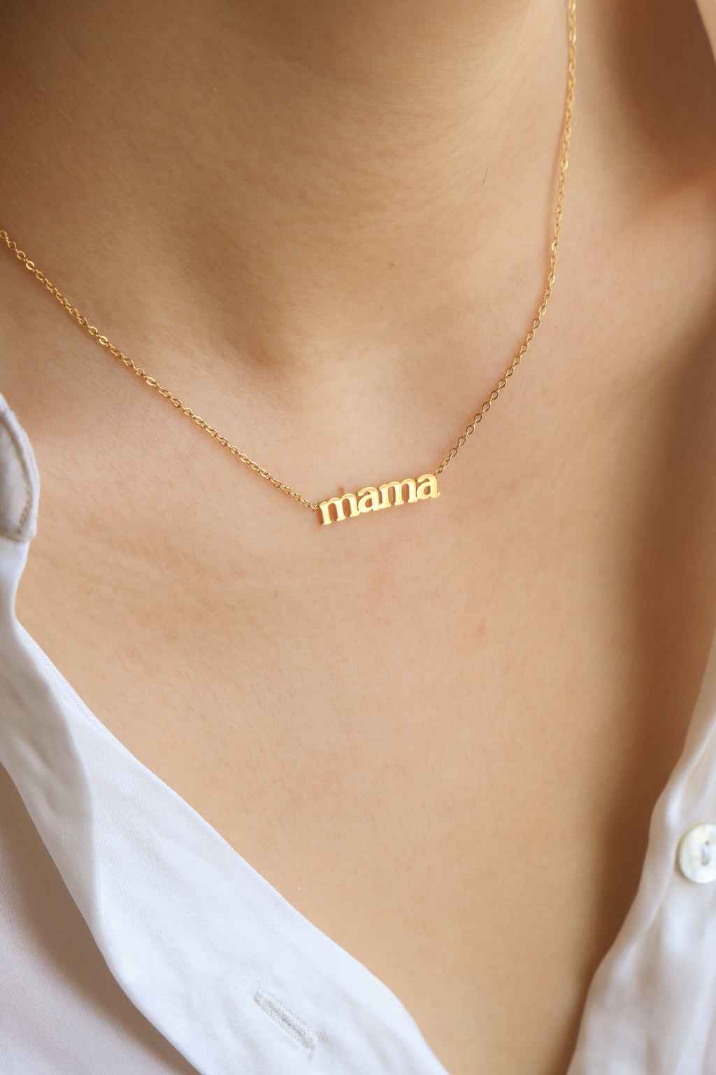 Mama Necklace
