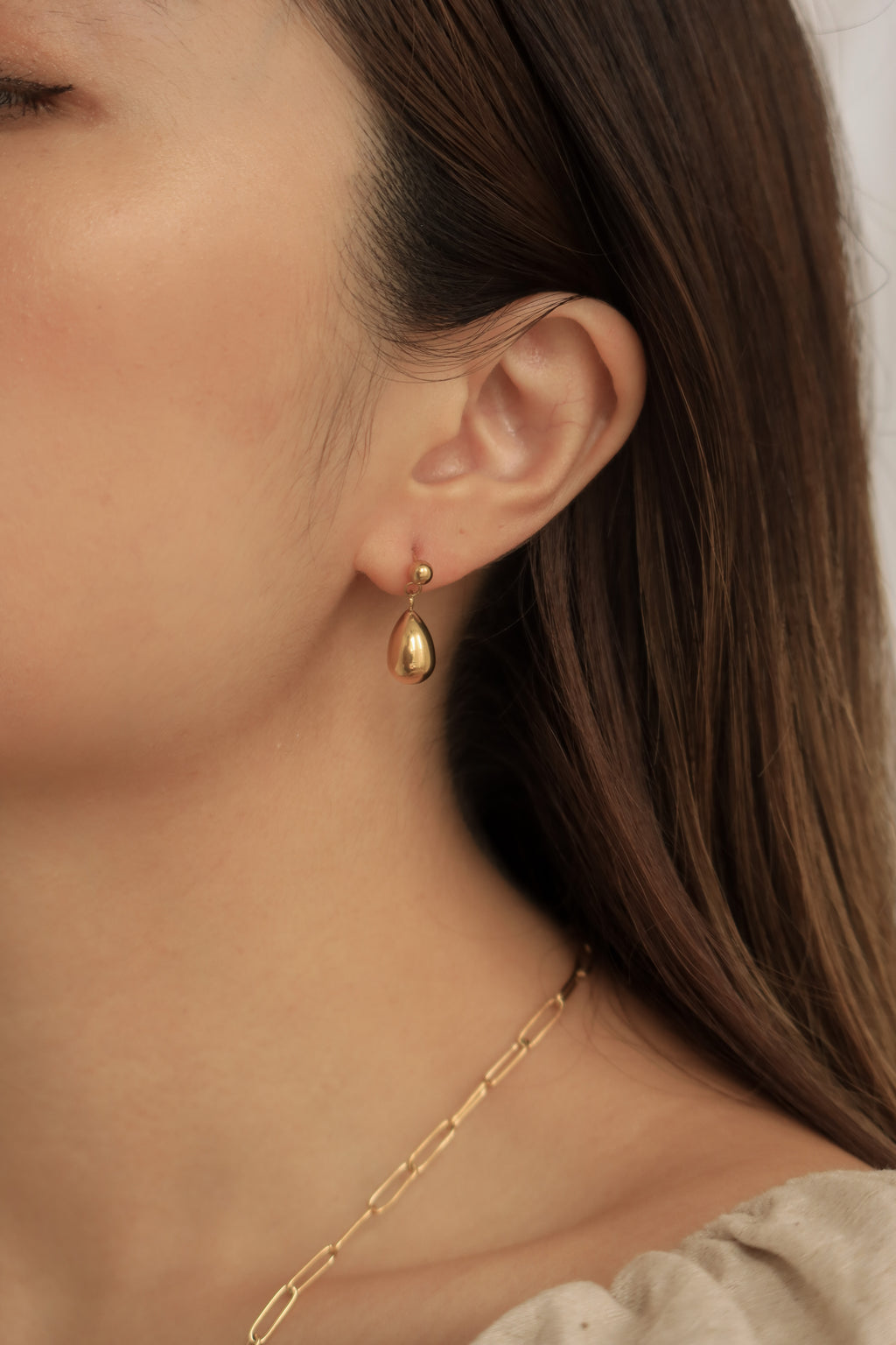Dainty Teardrop Earrings