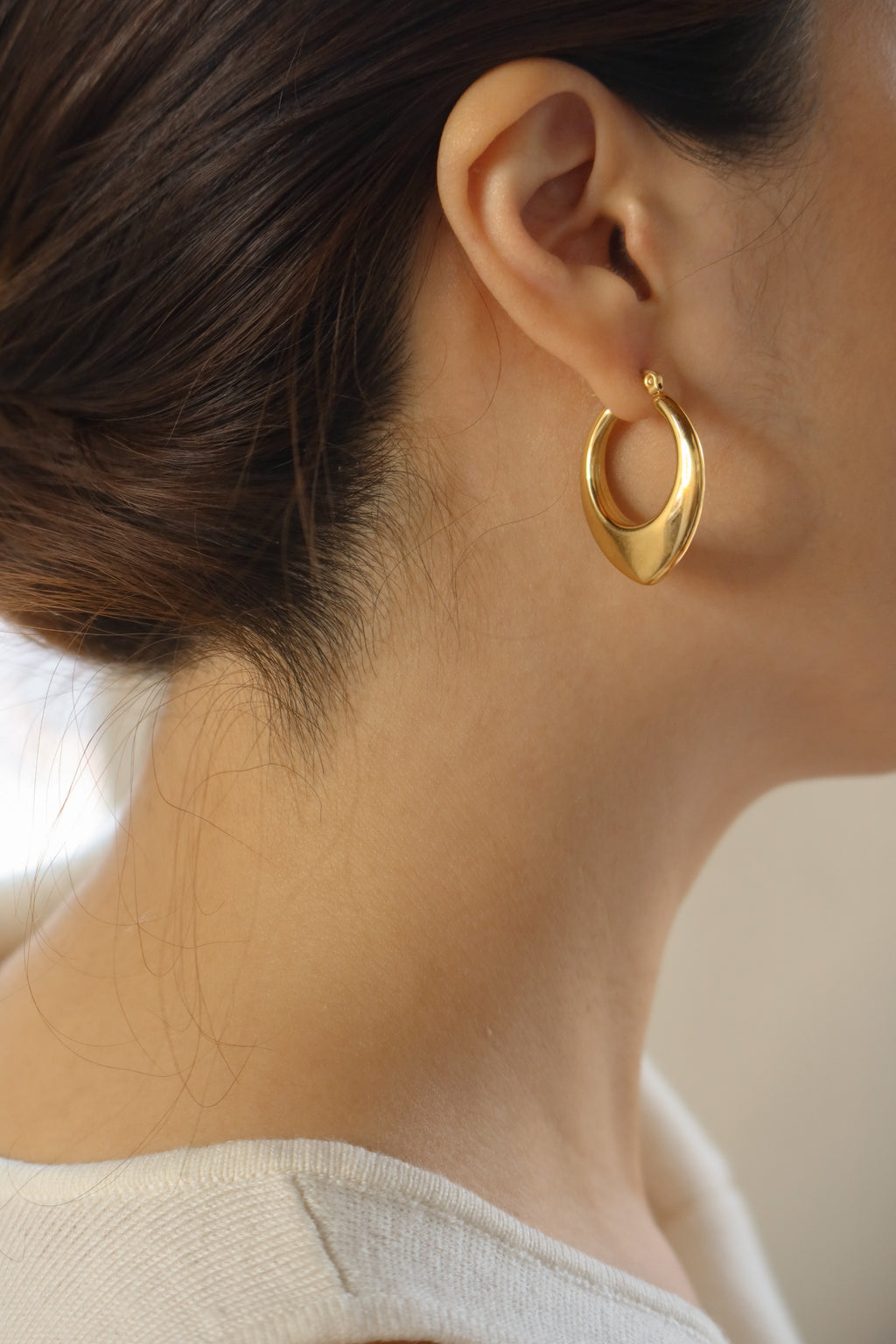 Spade Gold Hoop Earring, pointed hoop earrings