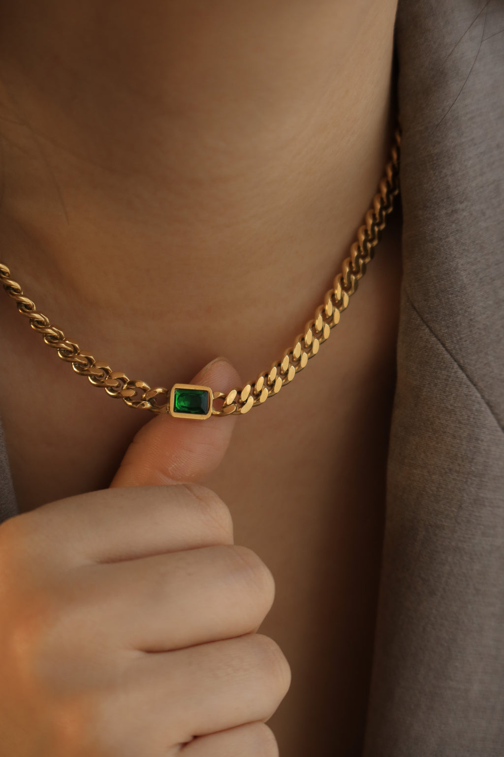 Emerald Curb Link Chain