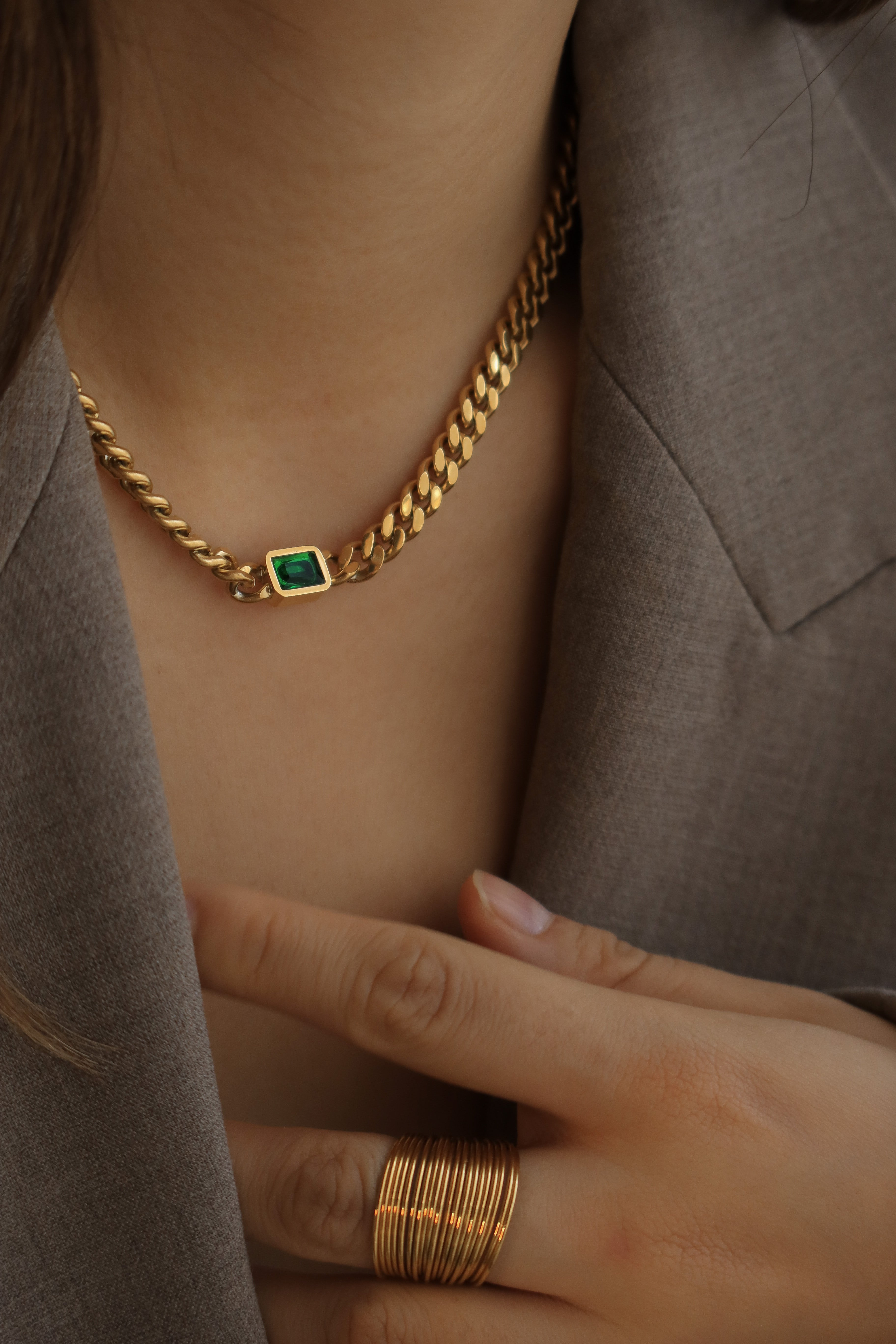 Emerald Curb Link Chain