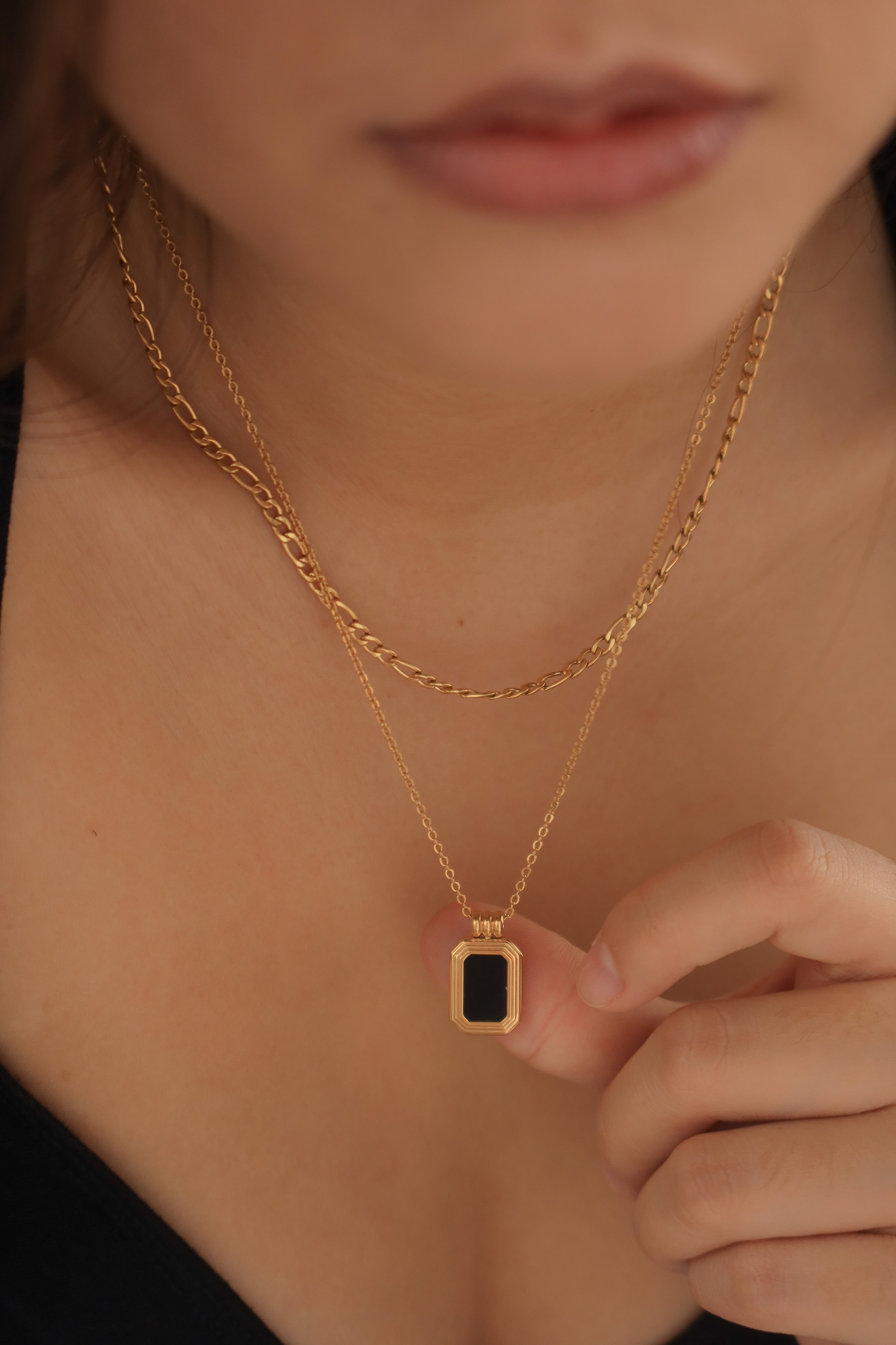 Layering Onyx Necklace Set