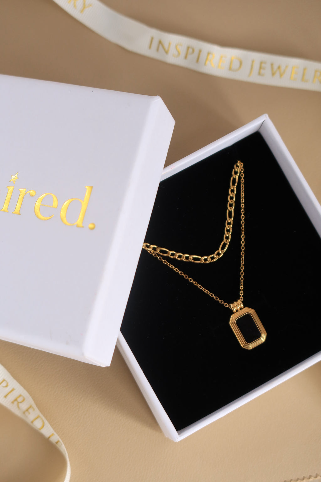 Layering Onyx Necklace Set