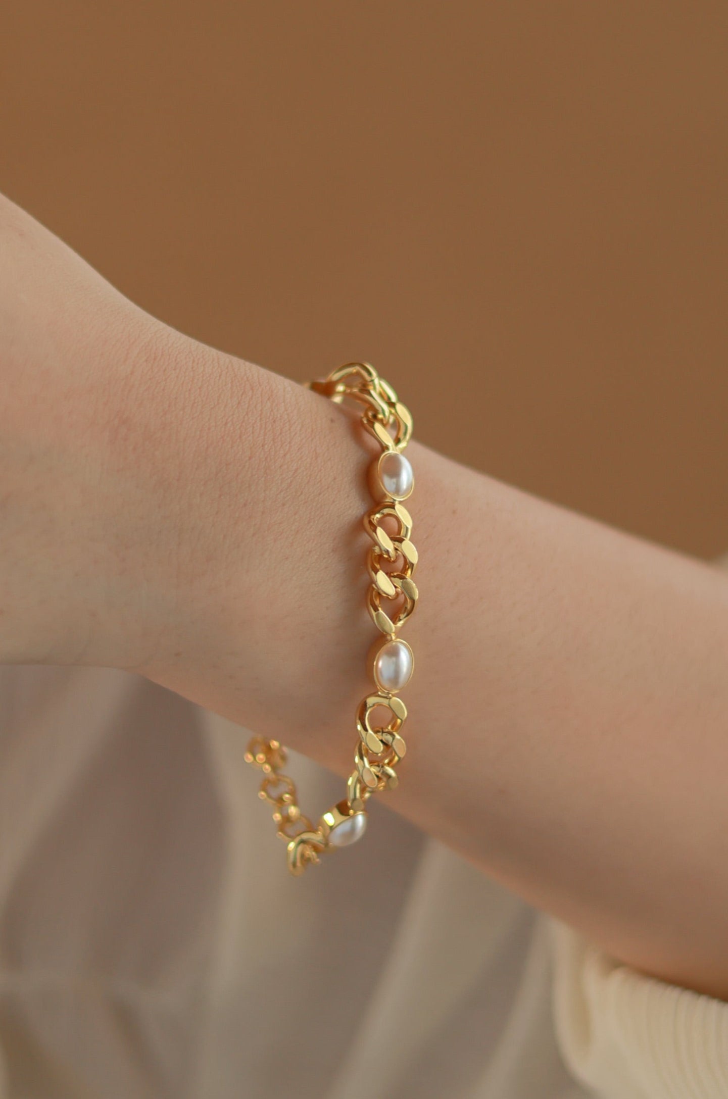 Pearl Chain Bracelet