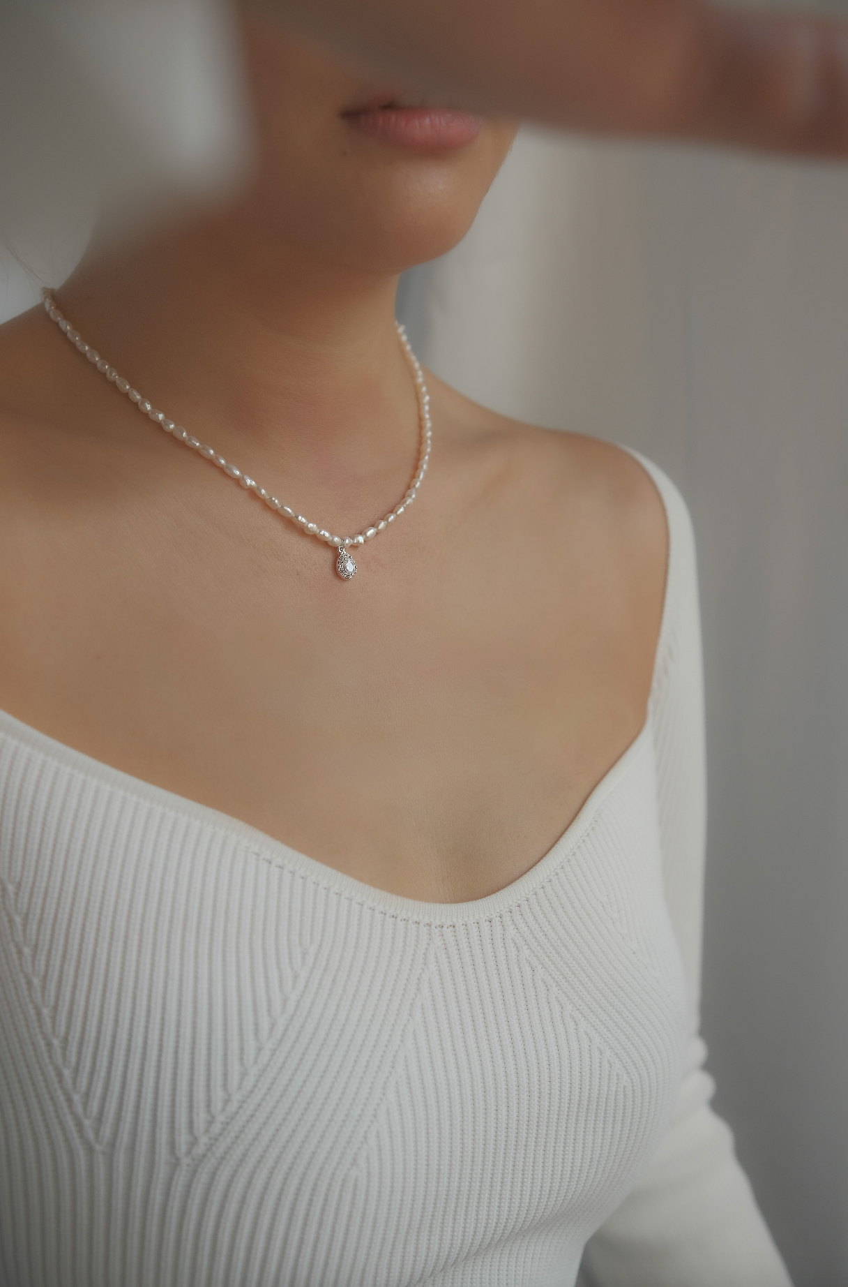 Diamond Pearl Necklace