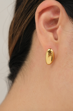 Tiny Bean Studs