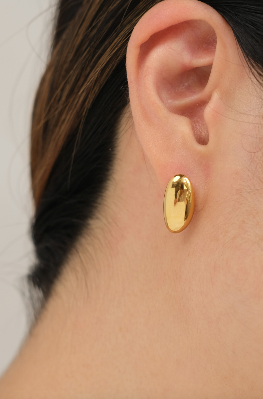 Tiny Bean Studs