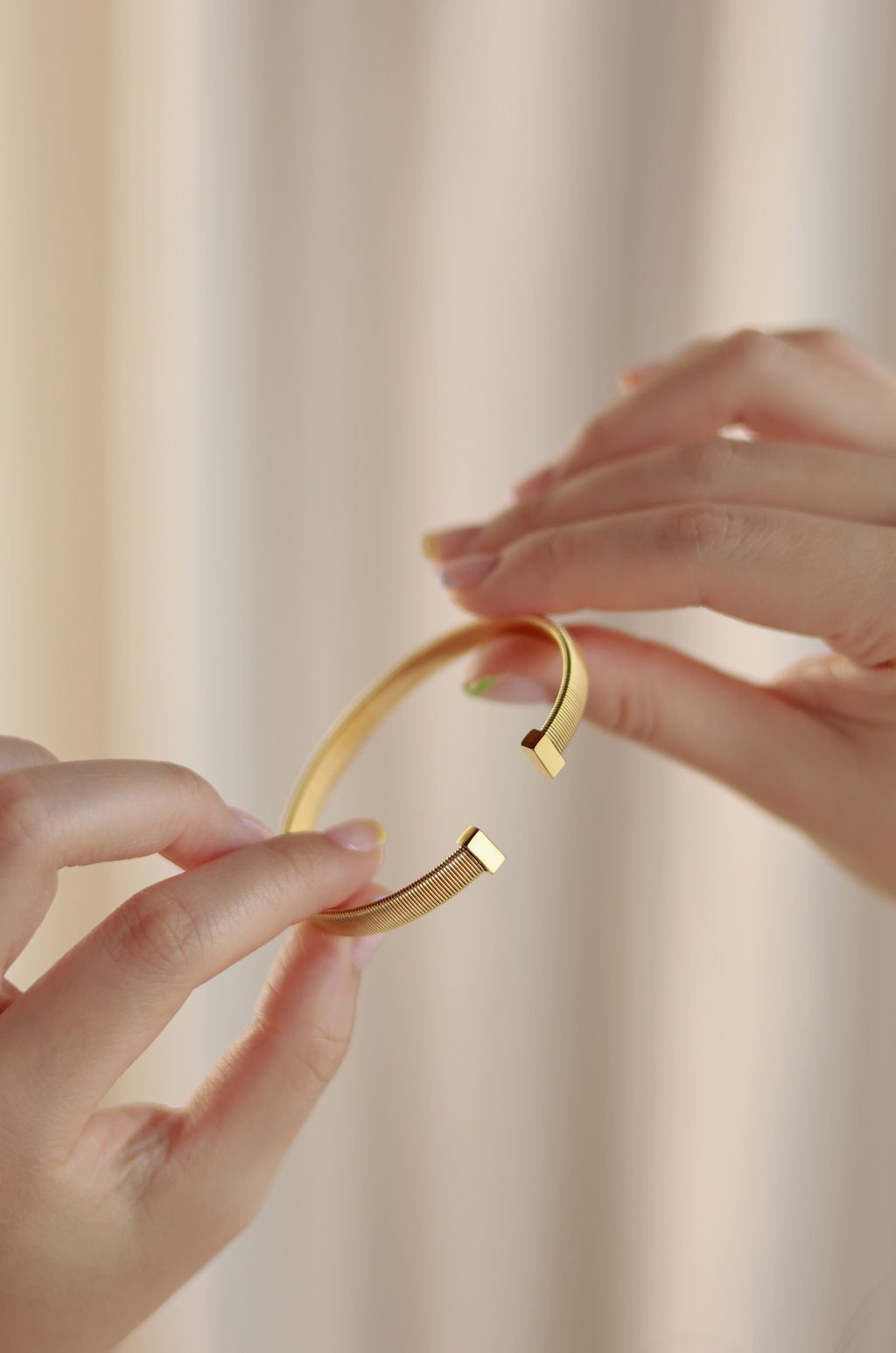 Ribbed Bangle