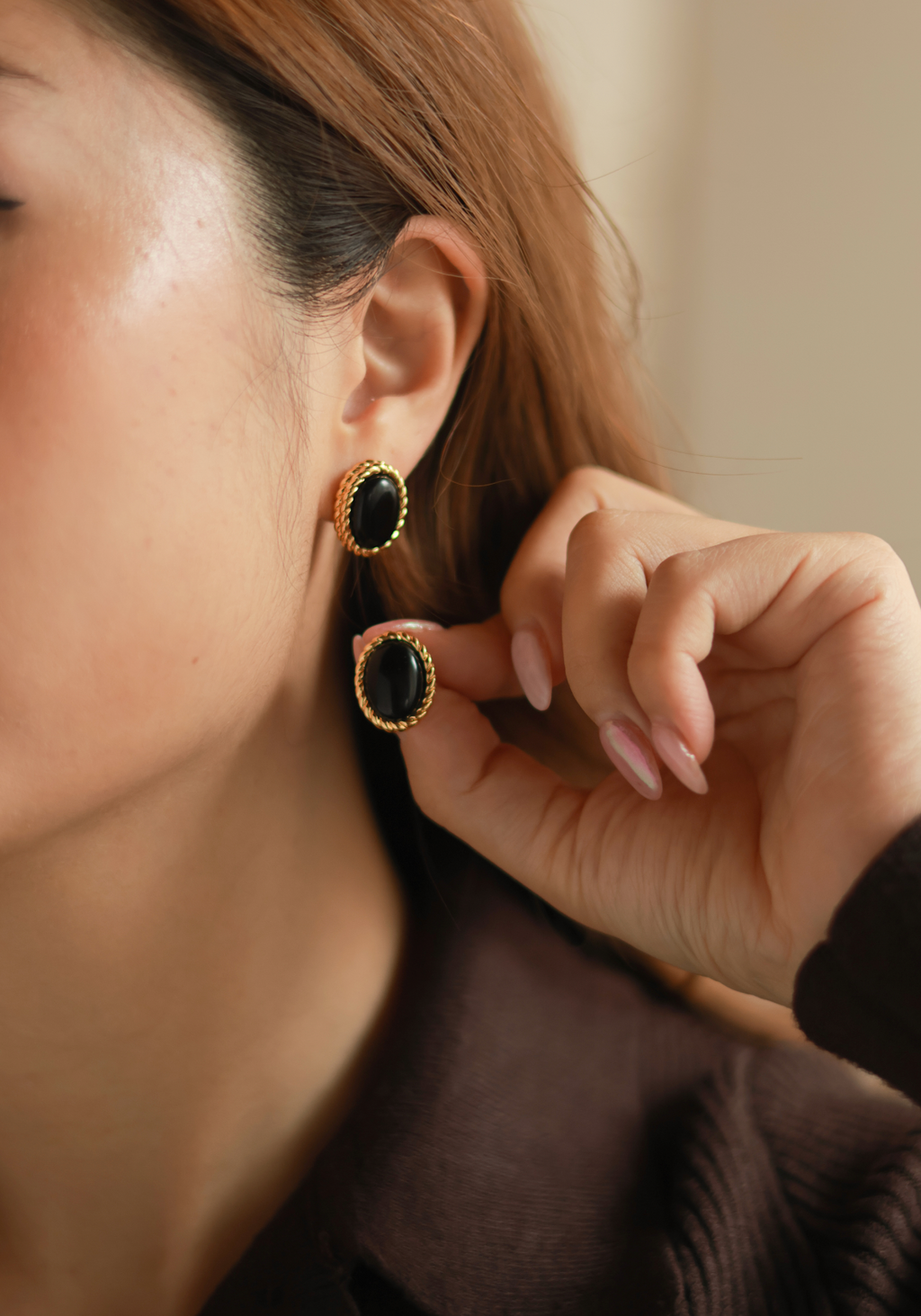 Vintage Oval Onyx Studs