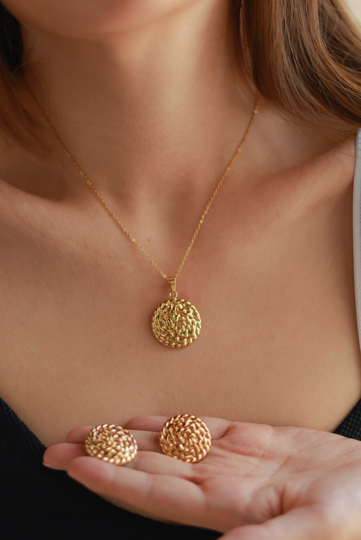 Texture Coin Necklace