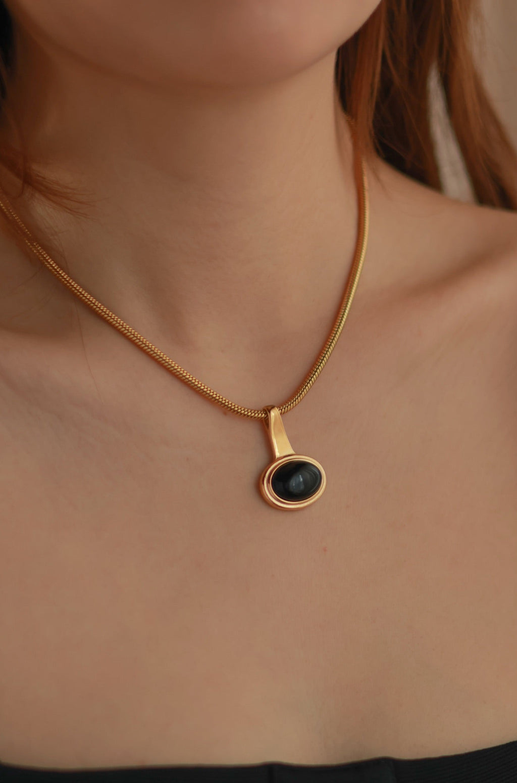 Snake Chain & Oval Onyx Necklace