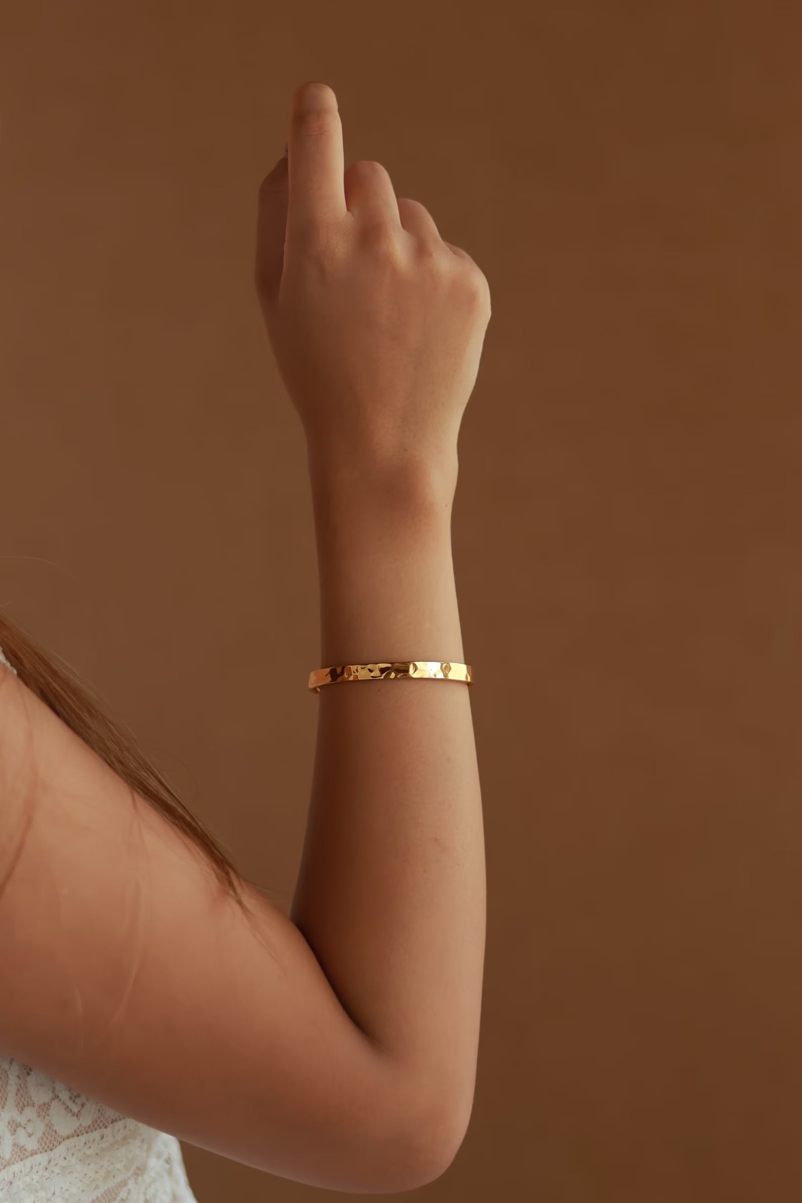 Dainty Hammered Bangle