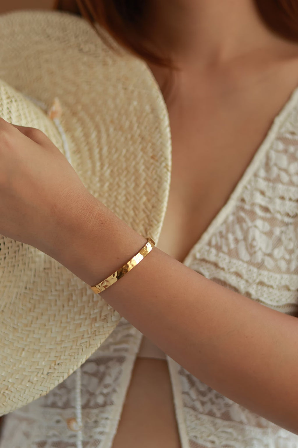 Dainty Hammered Bangle