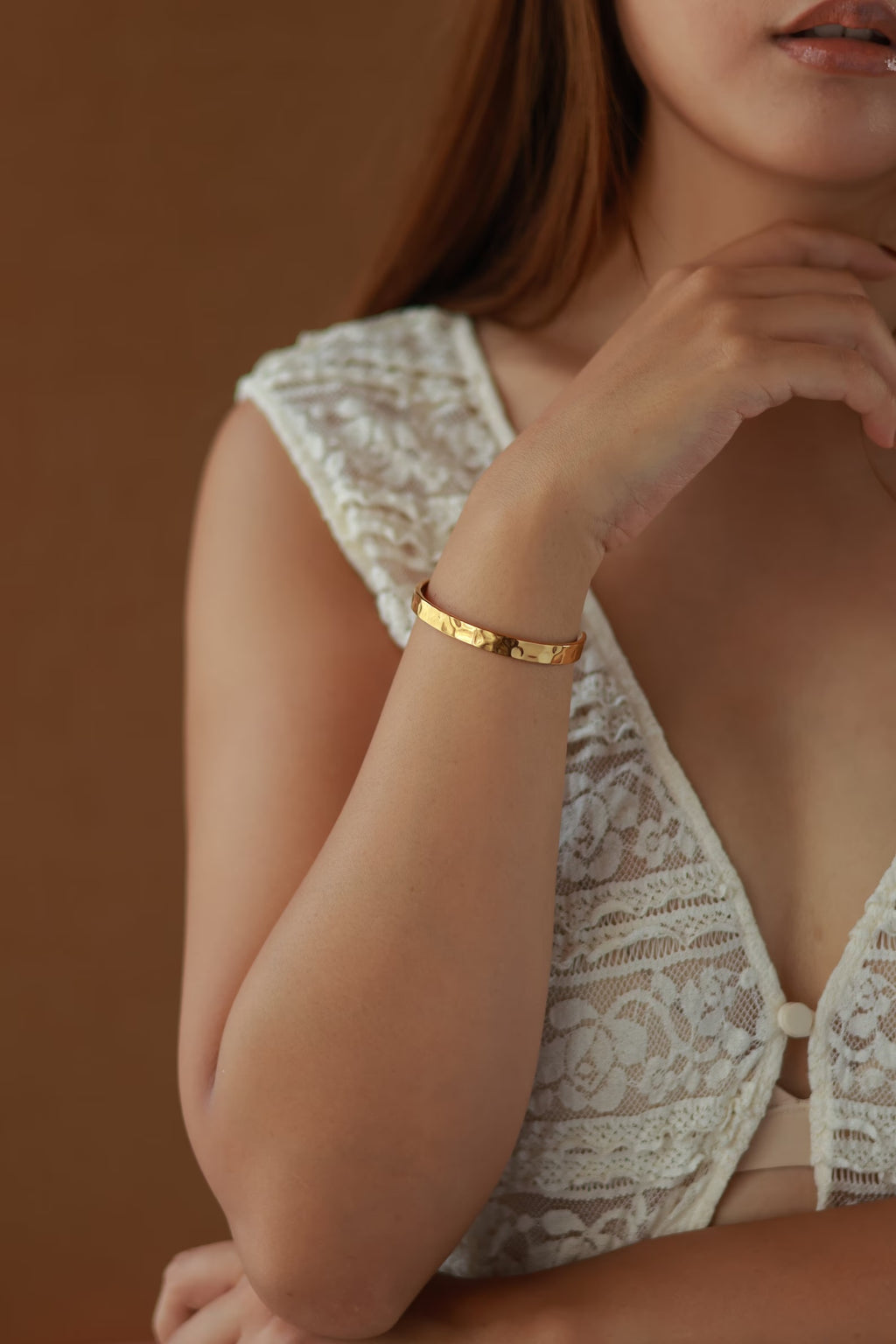 Dainty Hammered Bangle