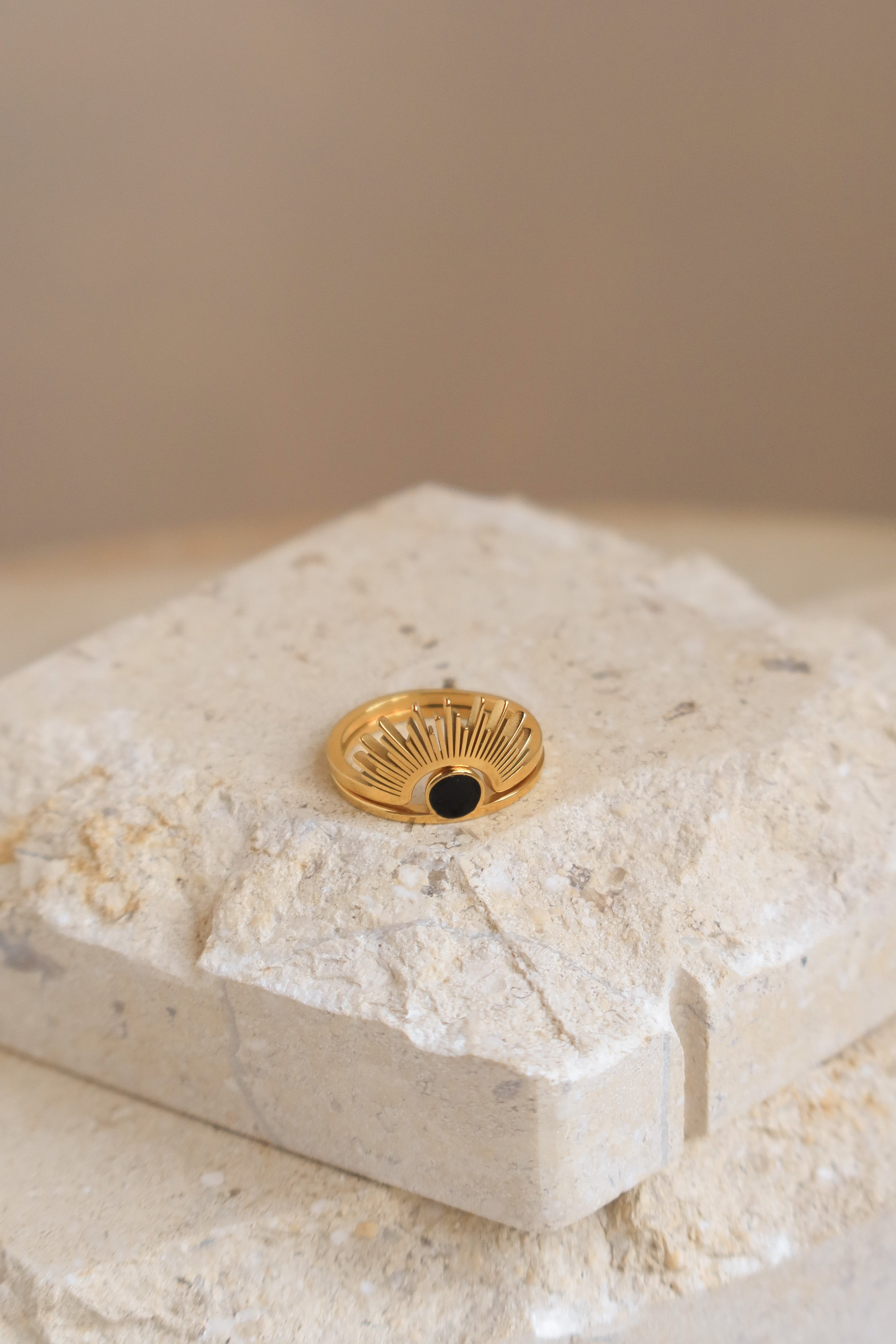 Sunburst Onyx Ring Set