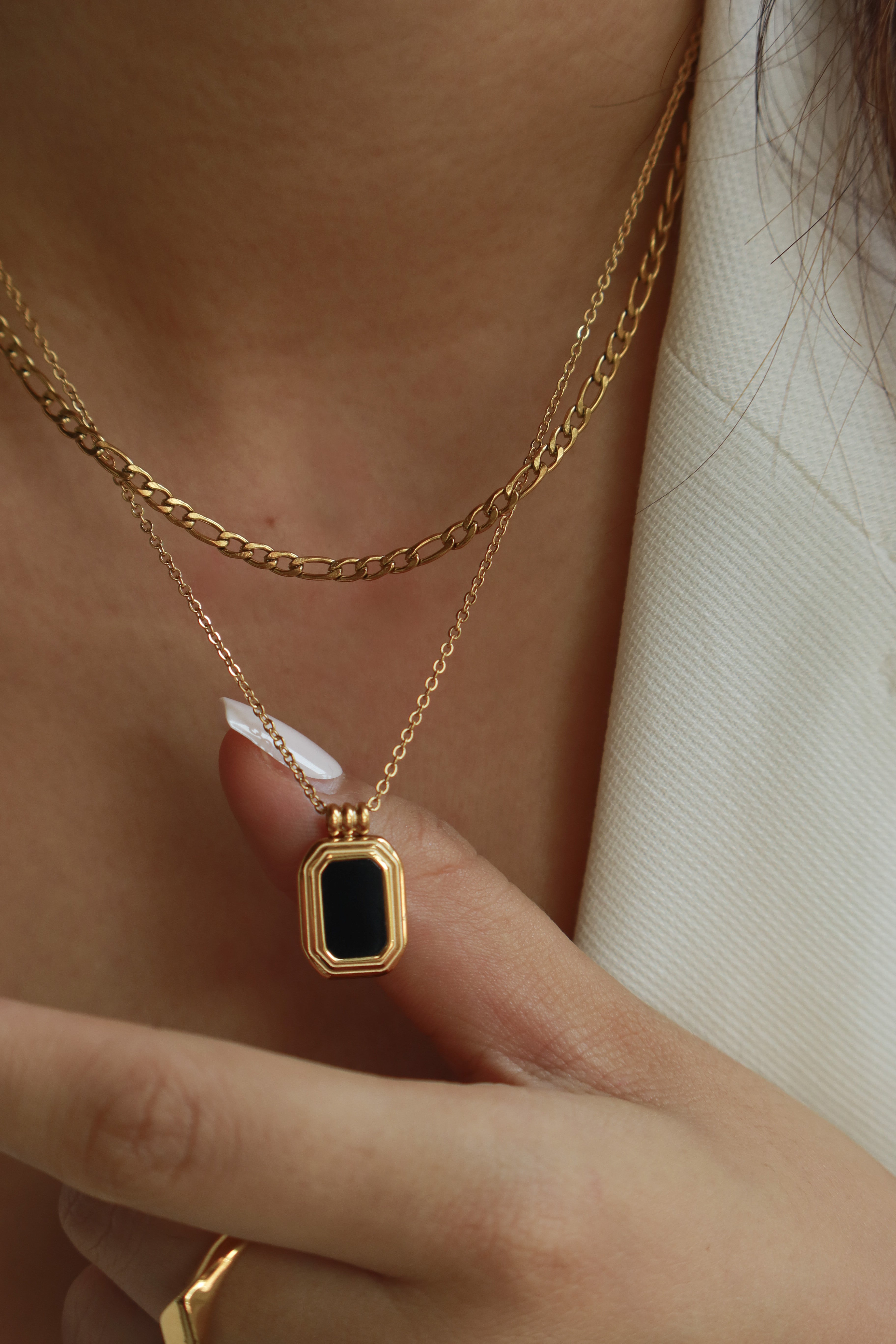 Layering Onyx Necklace Set