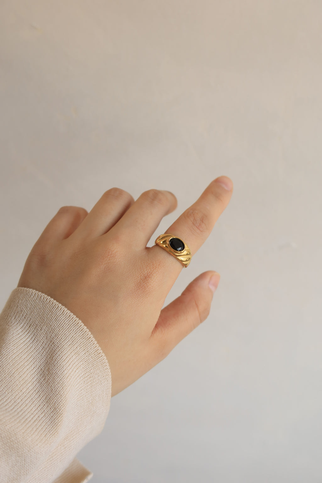 Brioche Onyx Ring