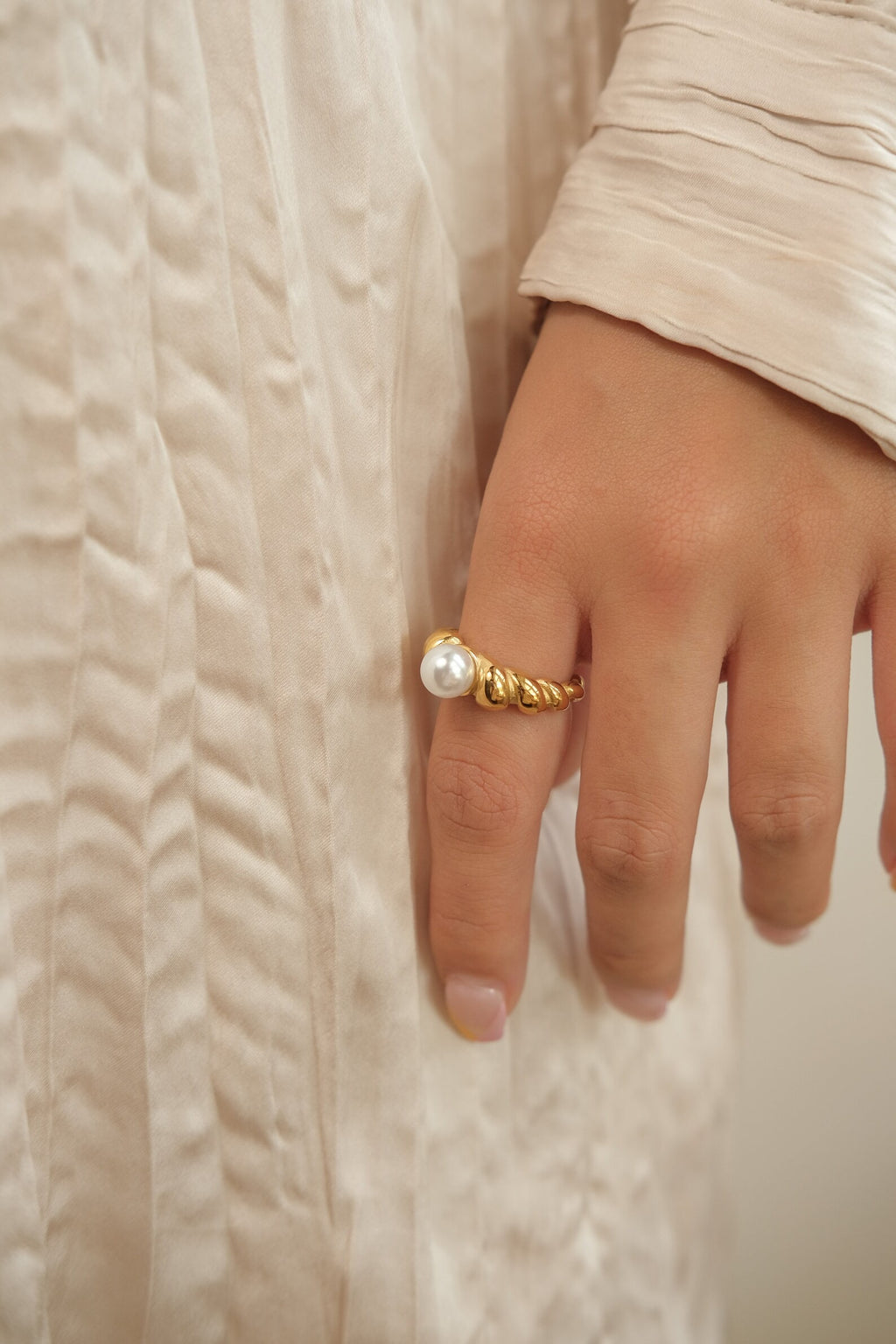 Croissant Pearl Ring